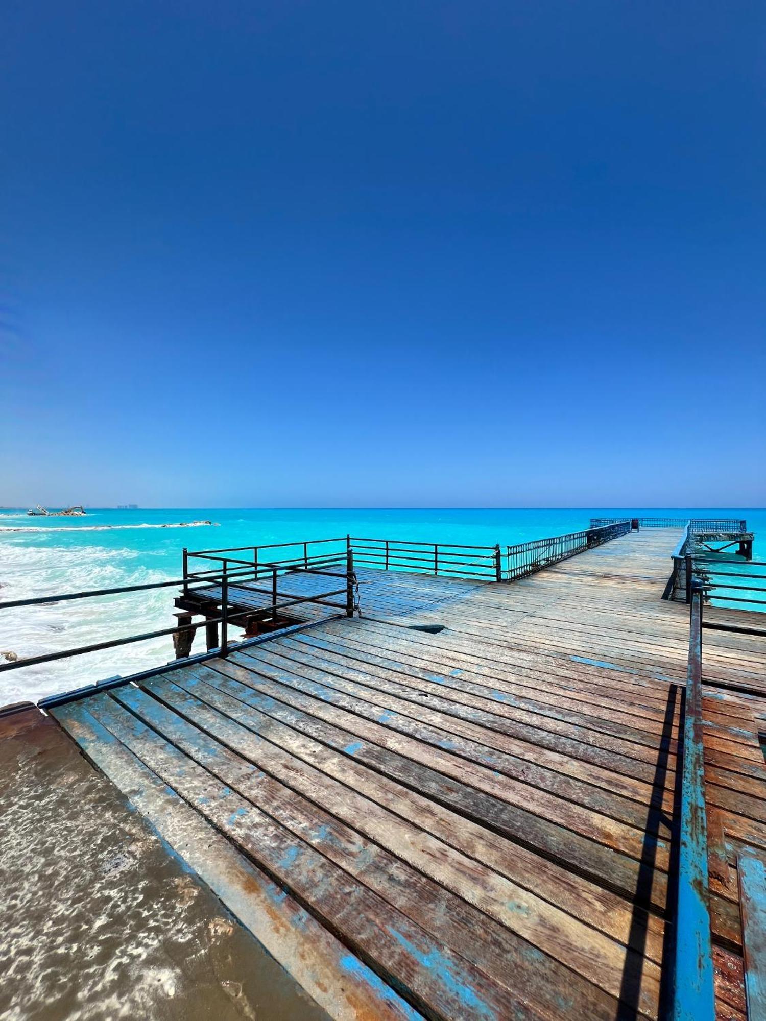 Beachfront Chalet In Green Beach, North Coast Villa El Alamein Exterior foto