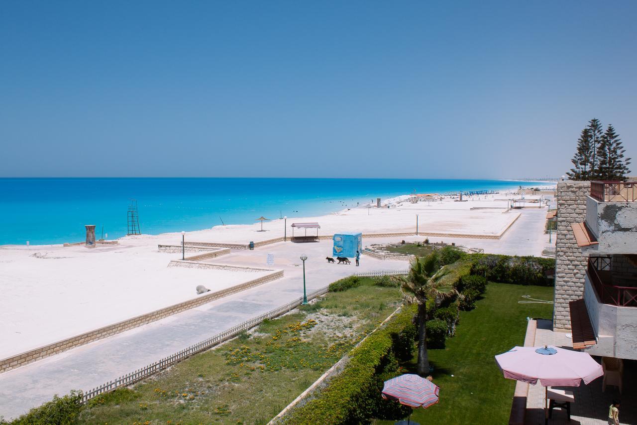 Beachfront Chalet In Green Beach, North Coast Villa El Alamein Exterior foto